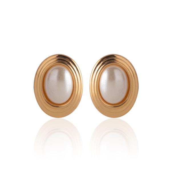Traditional Pearl Earrings In 22K Gold - Lagu Bandhu